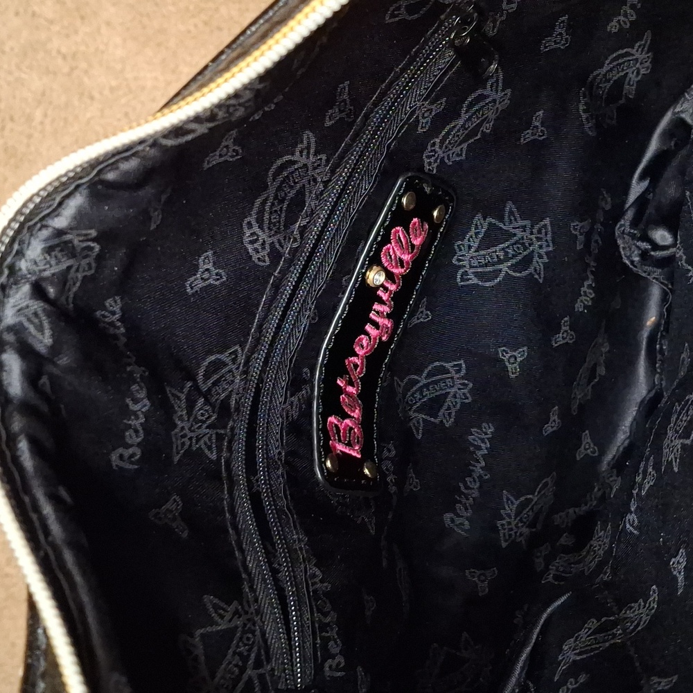 Betsey Johnson Betseyville Snakeskin Print Purse - Picture 4 of 7